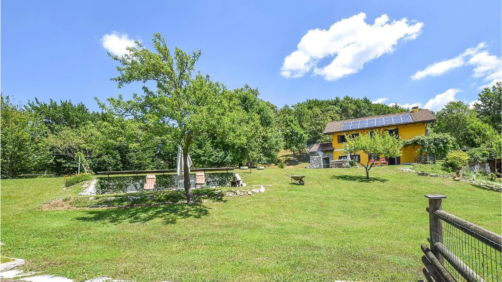 Stunning Home In Borgo Valbelluna With Kitchen Sant'Antonio Tortal Italy
