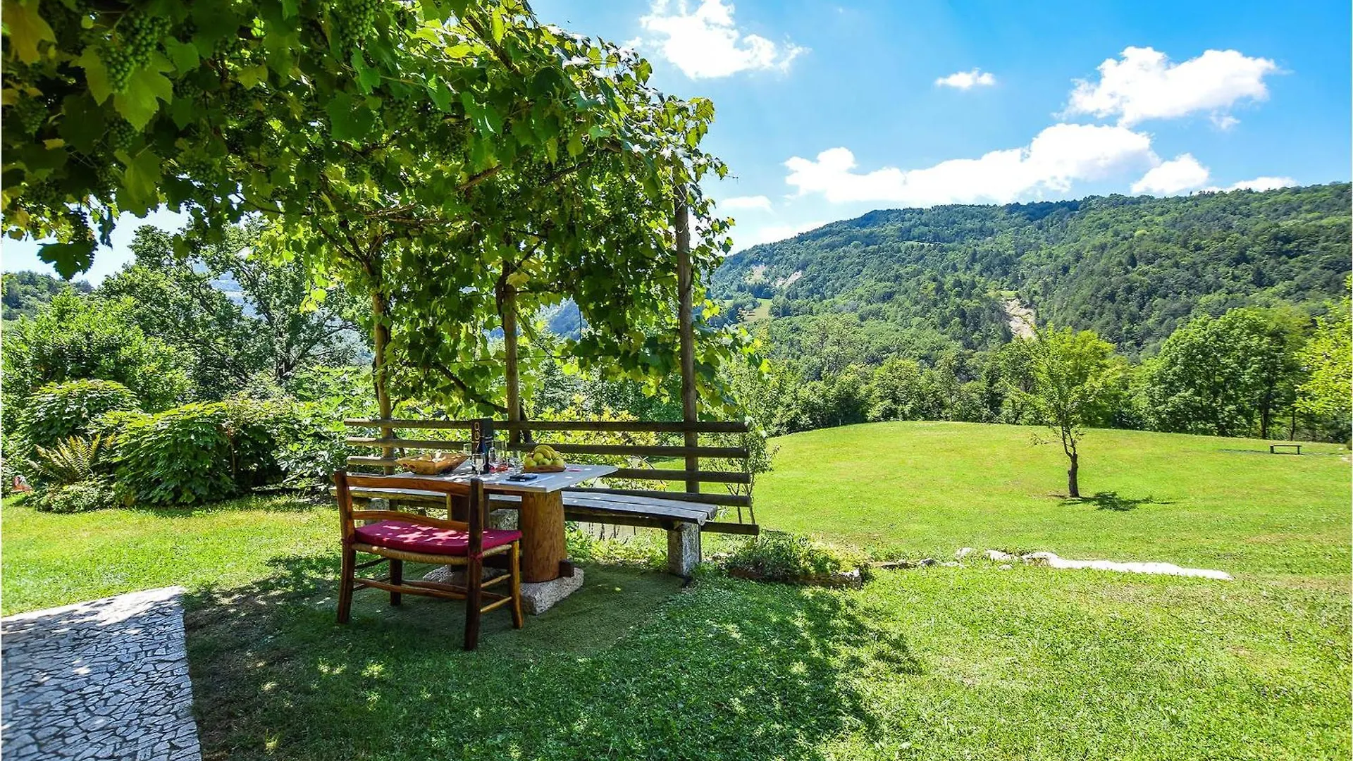 Stunning Home In Borgo Valbelluna With Kitchen Sant'Antonio Tortal